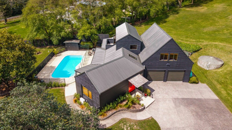 7 Attwood Road, Paremoremo, Auckland - Carousel 1