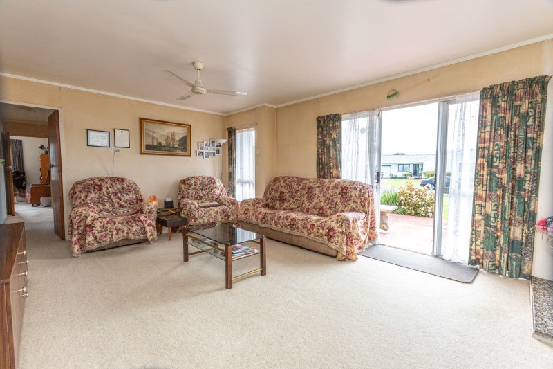 3 Menzies Place, Paeroa, Paeroa - Carousel 2