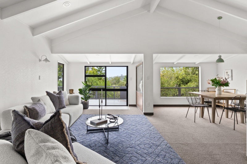 21 Tauroa Road, Havelock North, Havelock North - Carousel 1