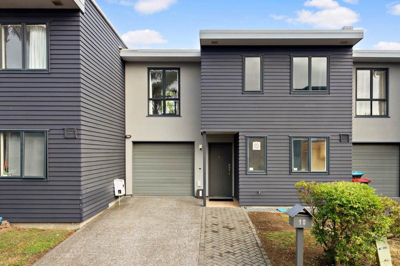 18 Saintly Lane, Avondale, Auckland - Carousel 2