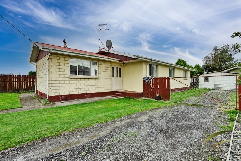 210 Bay Road, Grasmere, Invercargill - Carousel 1