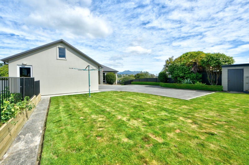 41 Huron Street, East Gore, Gore - Carousel 28