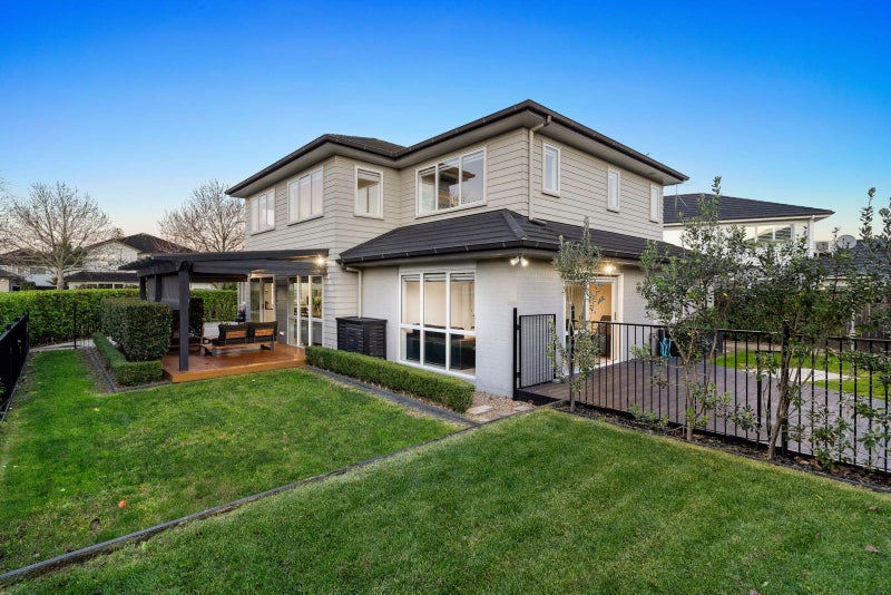14 Pickaberry Avenue, Karaka, Papakura - Carousel 1