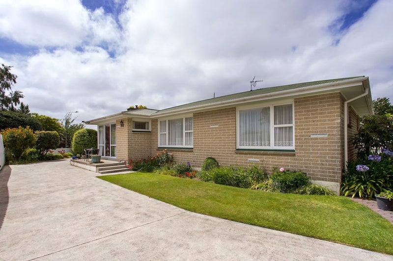 18 Opal Place, Casebrook, Christchurch - Carousel 2