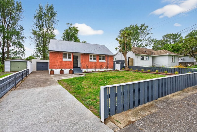 27 Prouse Crescent, Naenae, Lower Hutt - Carousel 1