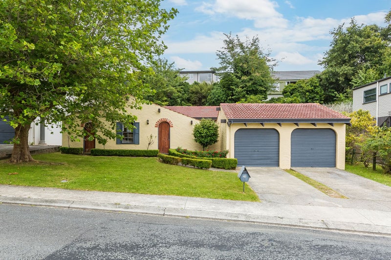 26 Cannon Lane, Whitby, Porirua - Carousel 1