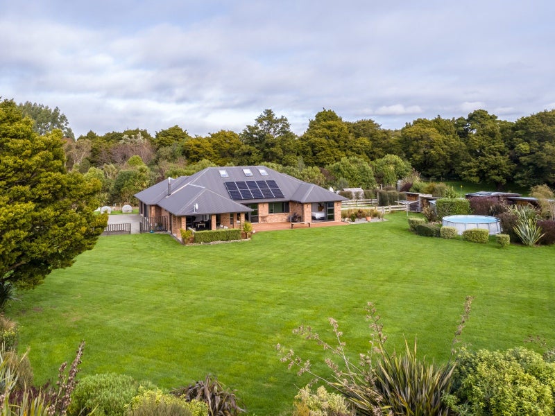 64 Montys Lane, WOODSIDE, GREYTOWN - Carousel 2