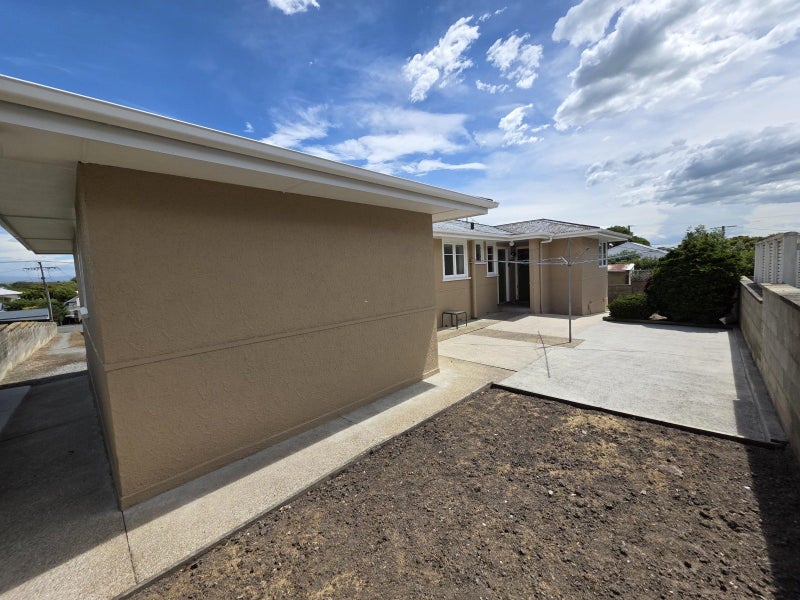 45 Upper Ure Street, South Hill, Oamaru - Carousel 19