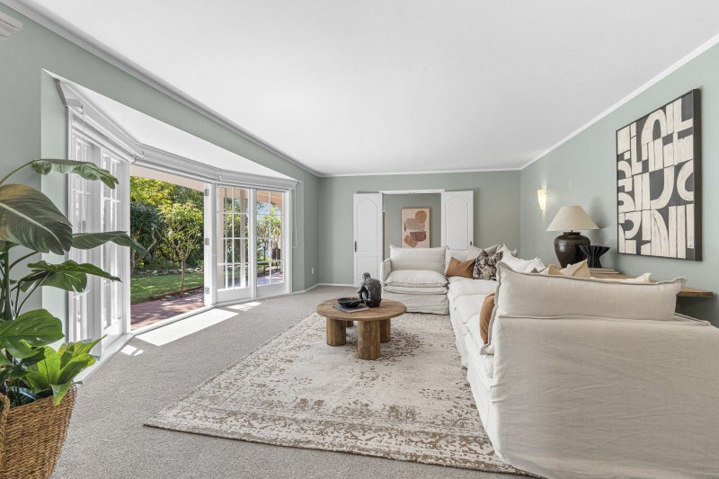 76A Mangorei Road, Strandon, New Plymouth - Carousel 2