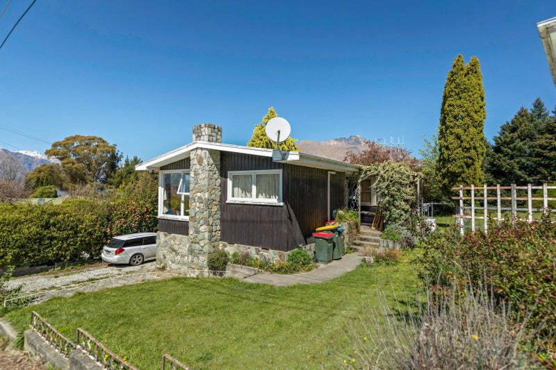90 Thompson Street, Queenstown, Queenstown - Carousel 4
