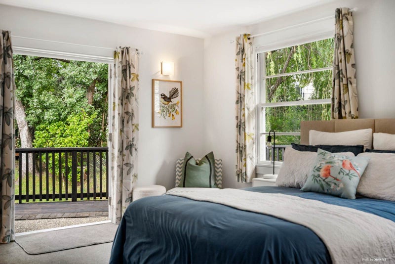 10 Blakewell Place, Beachlands, Auckland - Carousel 2