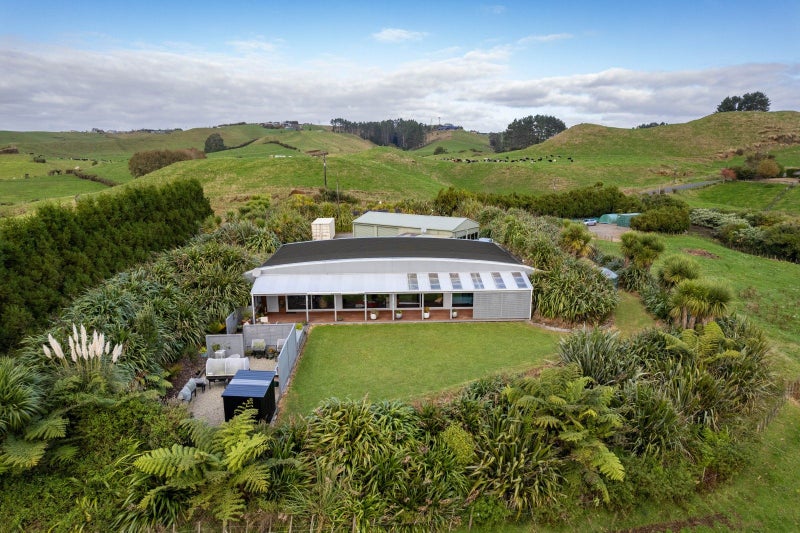 756 Upland Road, New Plymouth - Carousel 1