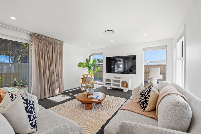 35 Parsonage Road, Woodend, Woodend - Carousel 2