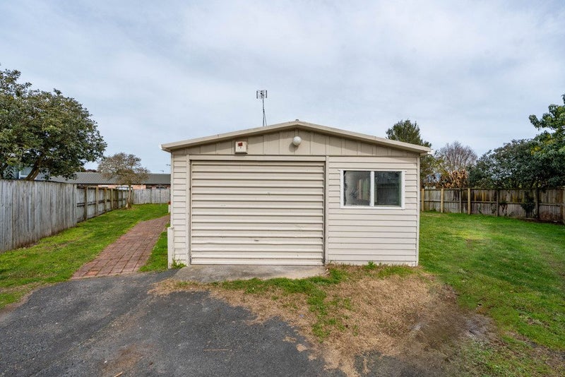 39 Lilac Street, Melville, Hamilton - Carousel 17