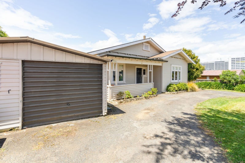 107 Pembroke Street, Hamilton Lake, Hamilton - Carousel 2