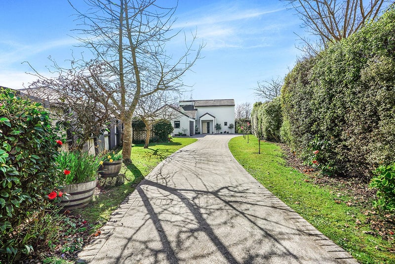 46 Heritage Avenue, Chartwell, Hamilton - Carousel 2