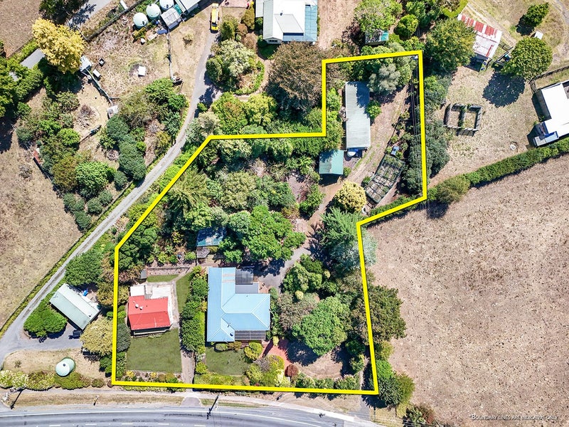 590 Tuhikaramea Road, Temple View, Hamilton - Carousel 1