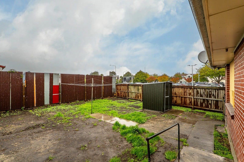 22 Caledonian Road, St Albans, Christchurch - Carousel 12