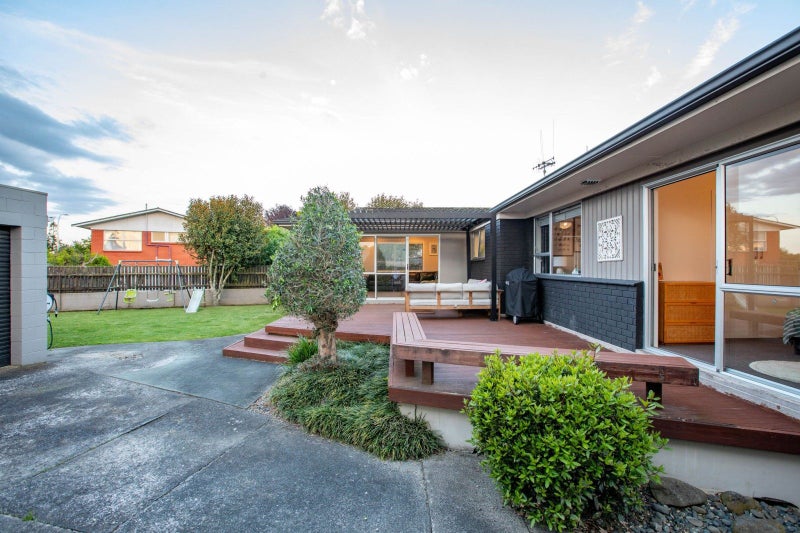 45 Glen Lynne Avenue, Queenwood, Hamilton - Carousel 1