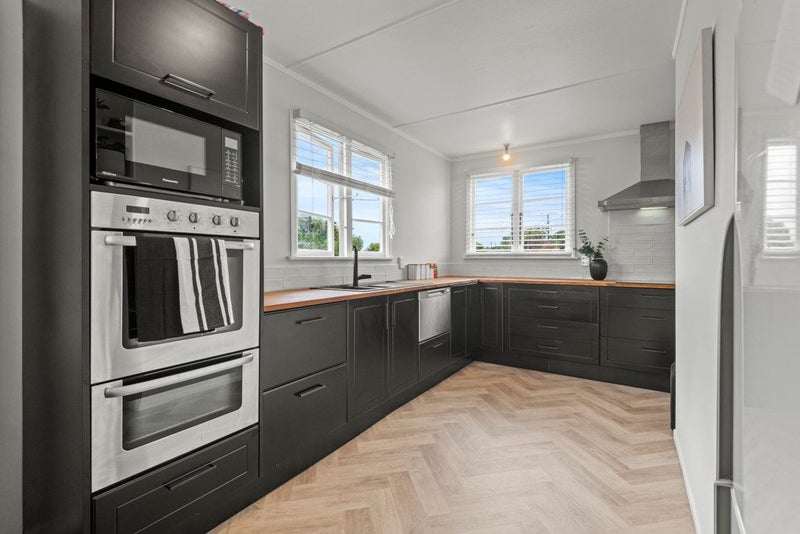 3 Mount Biggs Road, Halcombe, Halcombe - Carousel 2