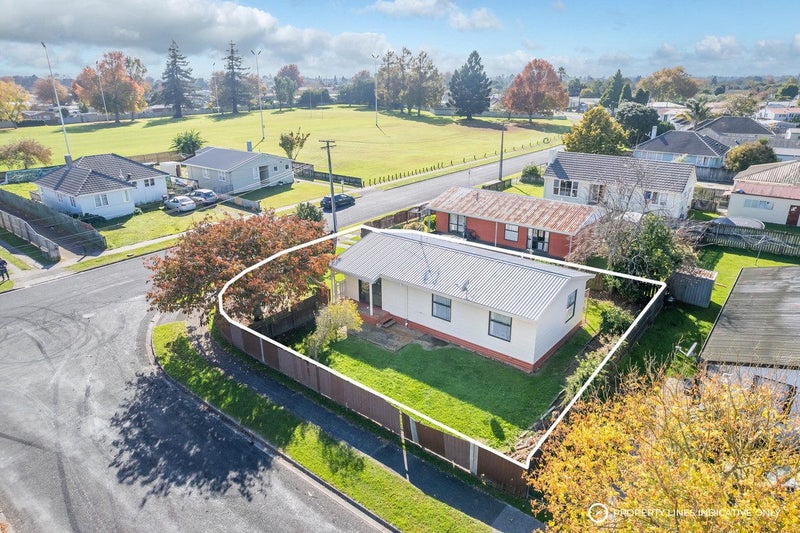 12 Wordsworth Crescent, Enderley, Hamilton - Carousel 2