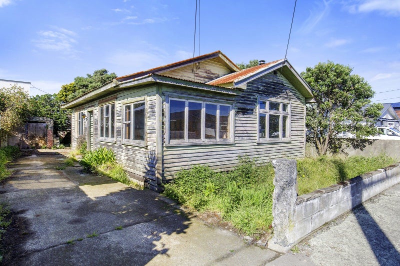 12 Jessie Street, Petone, Lower Hutt - Carousel 1