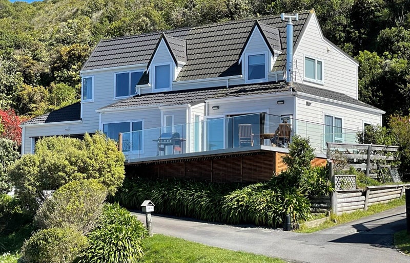 125 Maungaraki Road, Korokoro, Lower Hutt, Wellington - Carousel 1
