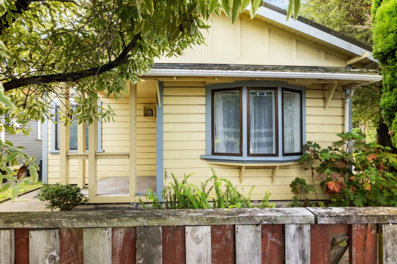 151 Carlyle Street, Napier South, Napier - Carousel 1