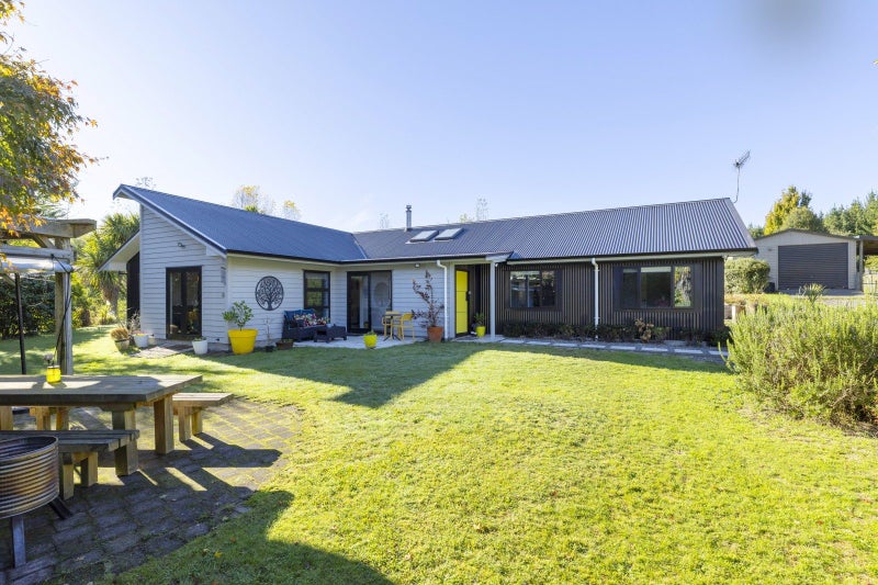 167 Caroline Drive, Taupo - Carousel 1
