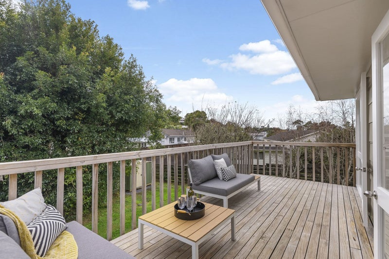 70 Stapleford Crescent, Browns Bay, North Shore City, Auckland - Carousel 1