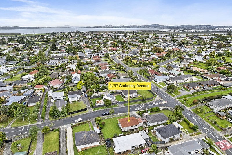 1/57 Amberley Avenue, Te Atatū South, Auckland - Carousel 16