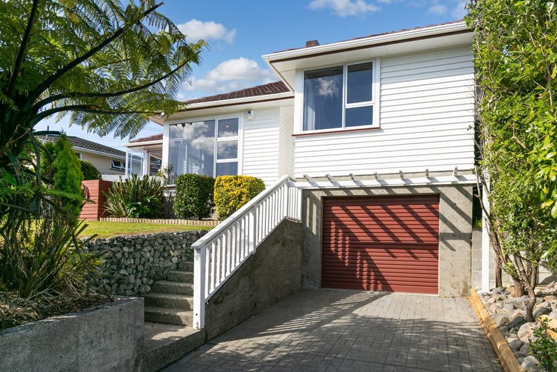 106 Helston Road, Paparangi, Wellington - Carousel 2