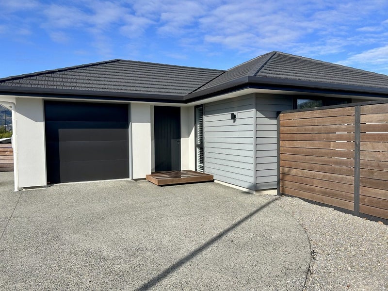 48 Midlane Crescent, Appleby, Richmond - Carousel 1