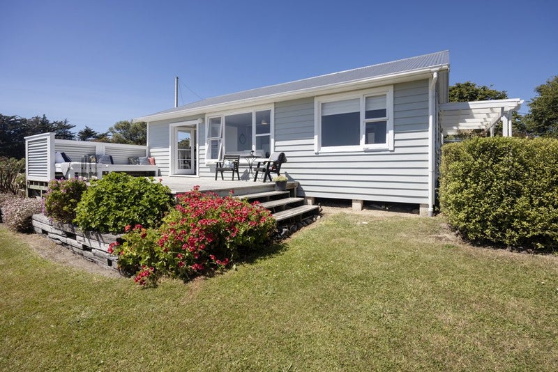 6 Bride Street, Moeraki, Moeraki - Carousel 1