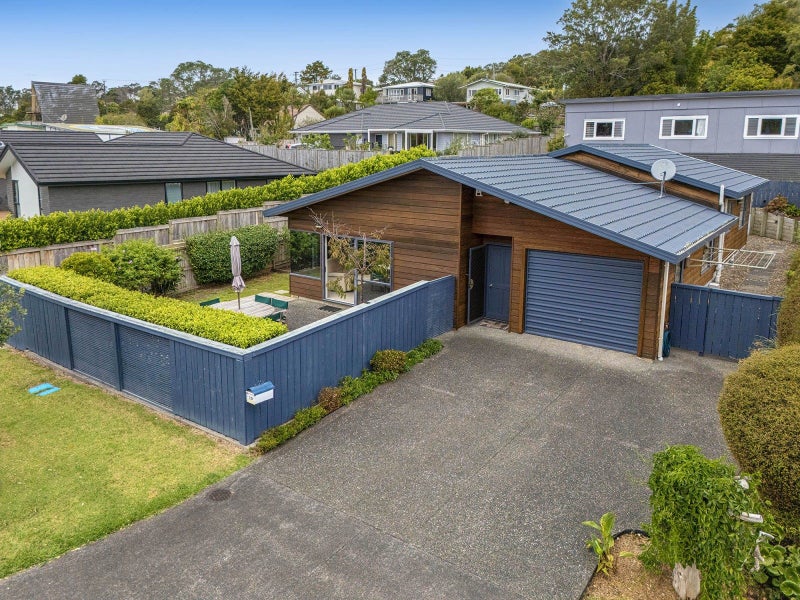 20 Otanerua Road, Hatfields Beach, Orewa - Carousel 1