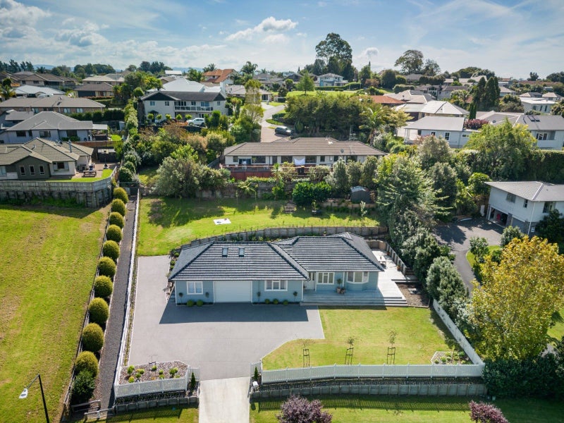 148 Condor Drive, Pyes Pa, Tauranga - Carousel 1