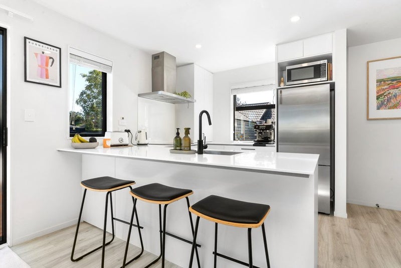 7B Warden Street, Richmond, Christchurch - Carousel 2