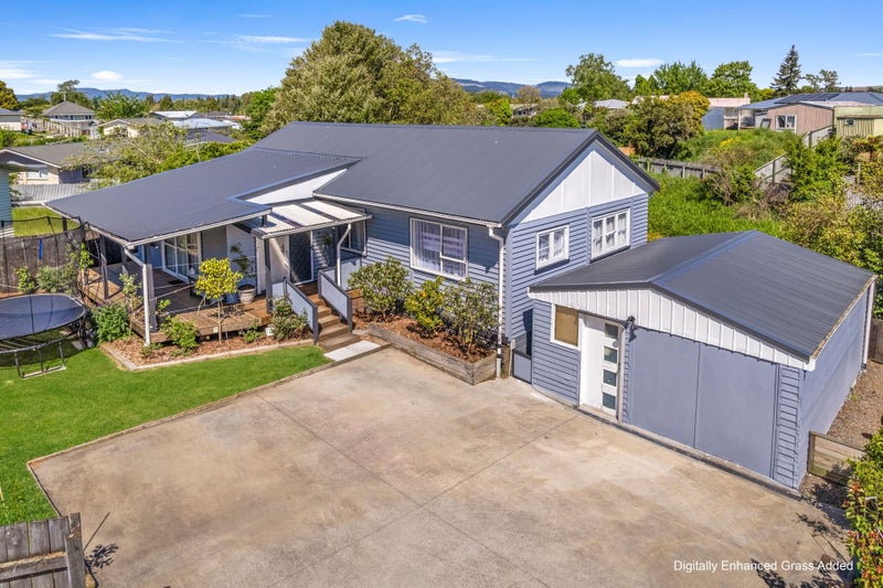 5A Peter Place, Mangakakahi, Rotorua - Carousel 1