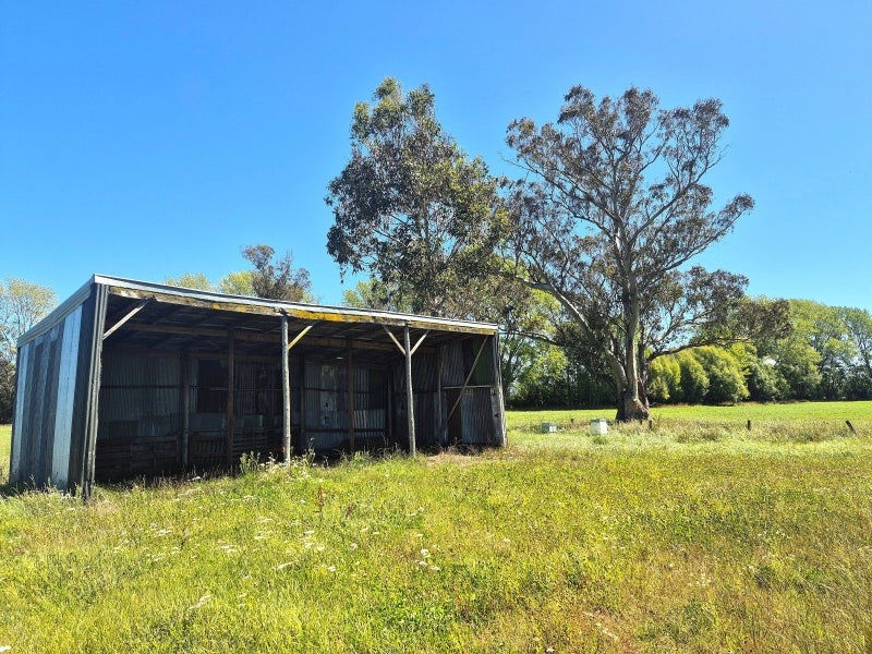 270 Stokes Road, Balcairn, Amberley - Carousel 2