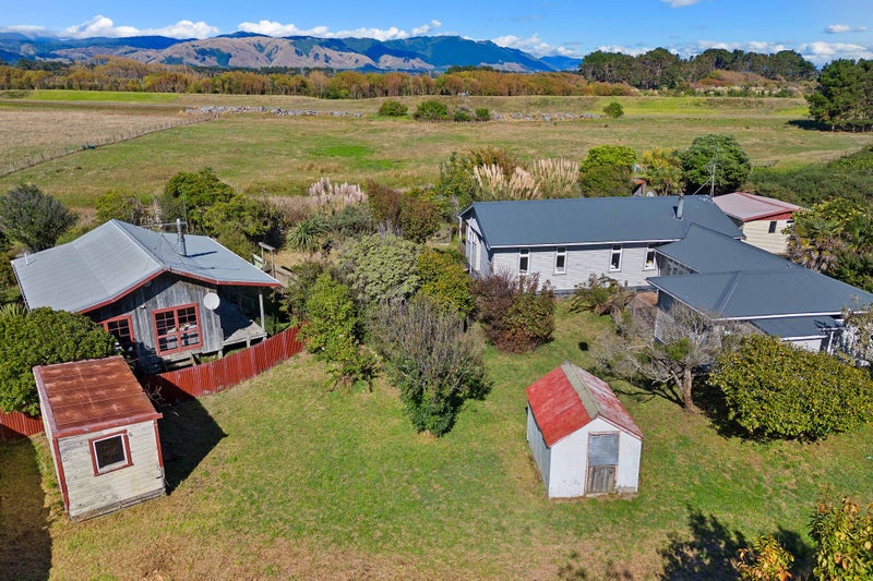 35 Old Coach Road South, Otaki Beach, Otaki - Carousel 2