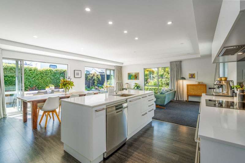 22 Timberlands Terrace, Parklands, Christchurch - Carousel 2