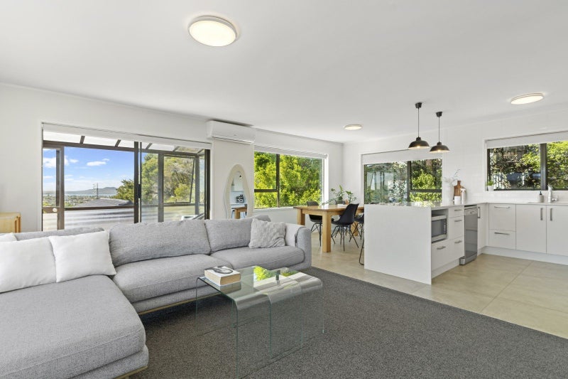 1/39 Sunset Road, Tōtara Vale, Auckland - Carousel 1