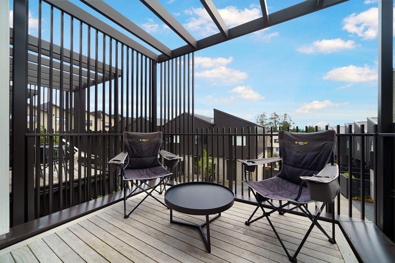 7/30B Westgate Drive, Westgate, Auckland - Carousel 1