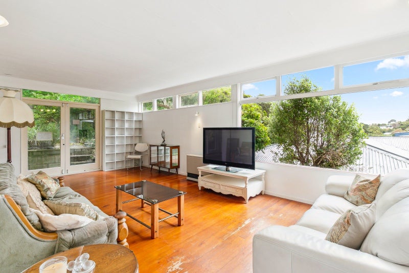 152 Campbell Street, Karori, Wellington - Carousel 2