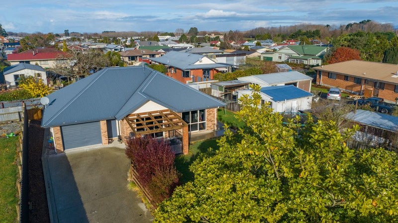 263A King Street, Temuka - Carousel 1