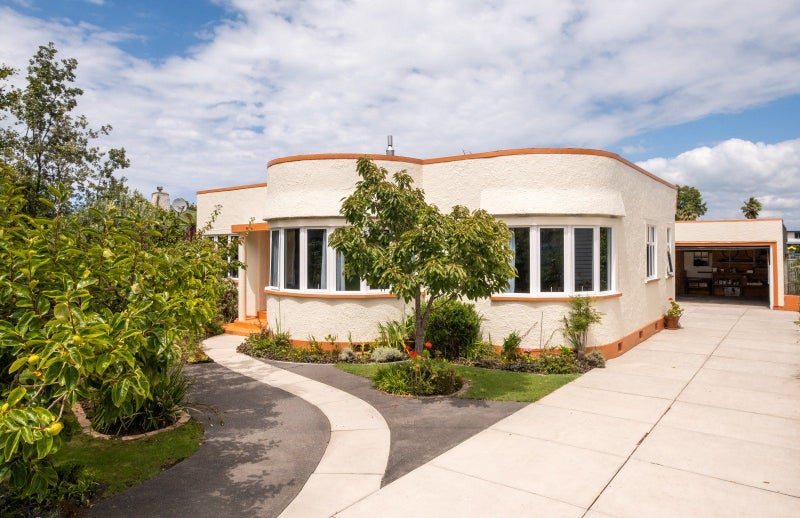 128 Russell Street, Whataupoko, Gisborne - Carousel 1