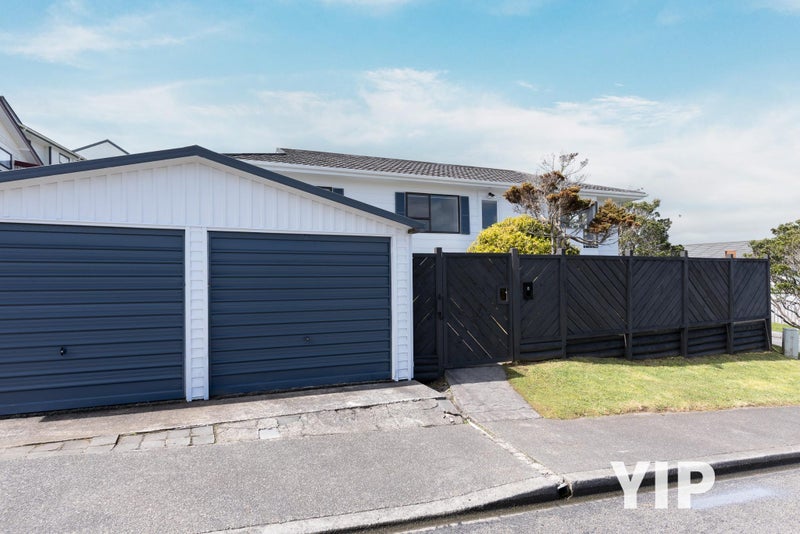8 Woodridge Drive, Woodridge, Wellington - Carousel 2