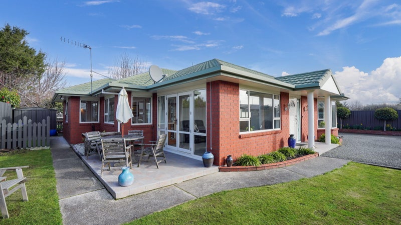 2/11 Kakapo Street, Waikiwi, Invercargill - Carousel 1