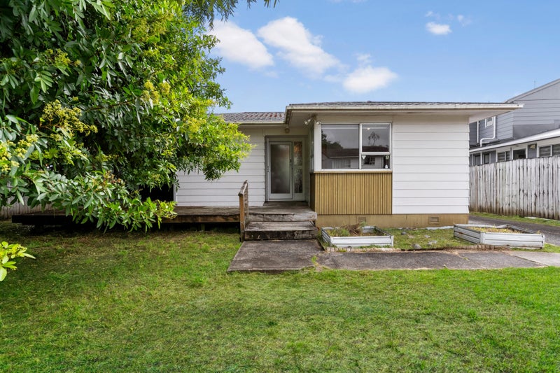 9 Pankhurst Place, Sunnyvale, Auckland - Carousel 1