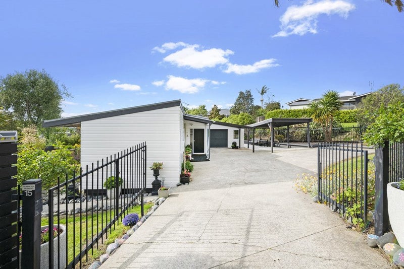 15 Jelas Road, Red Beach, Red Beach - Carousel 2